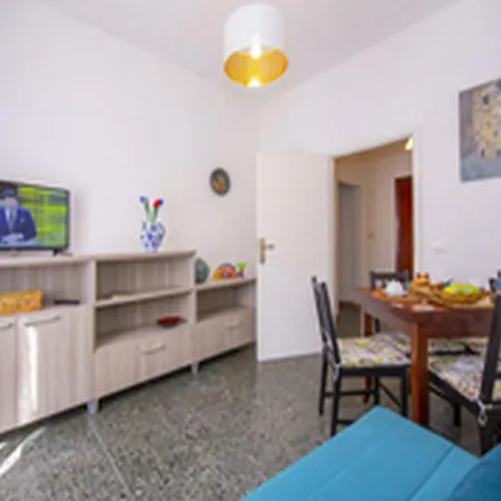 Burlamacca Apartamento *